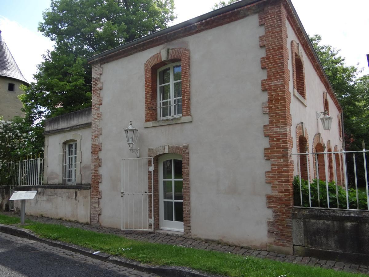 Chateau Mesny Vic-sur-Seille Bagian luar foto