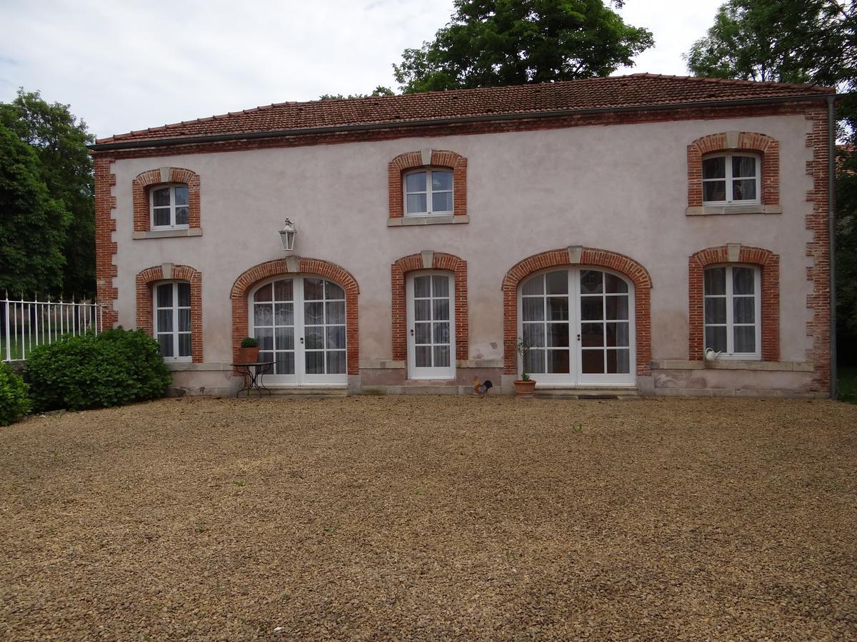 Chateau Mesny Vic-sur-Seille Bagian luar foto